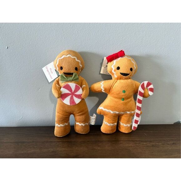 Target Bullseye plush gingerbread boy and girl with peppermint candy set of two - Picture 1 of 6